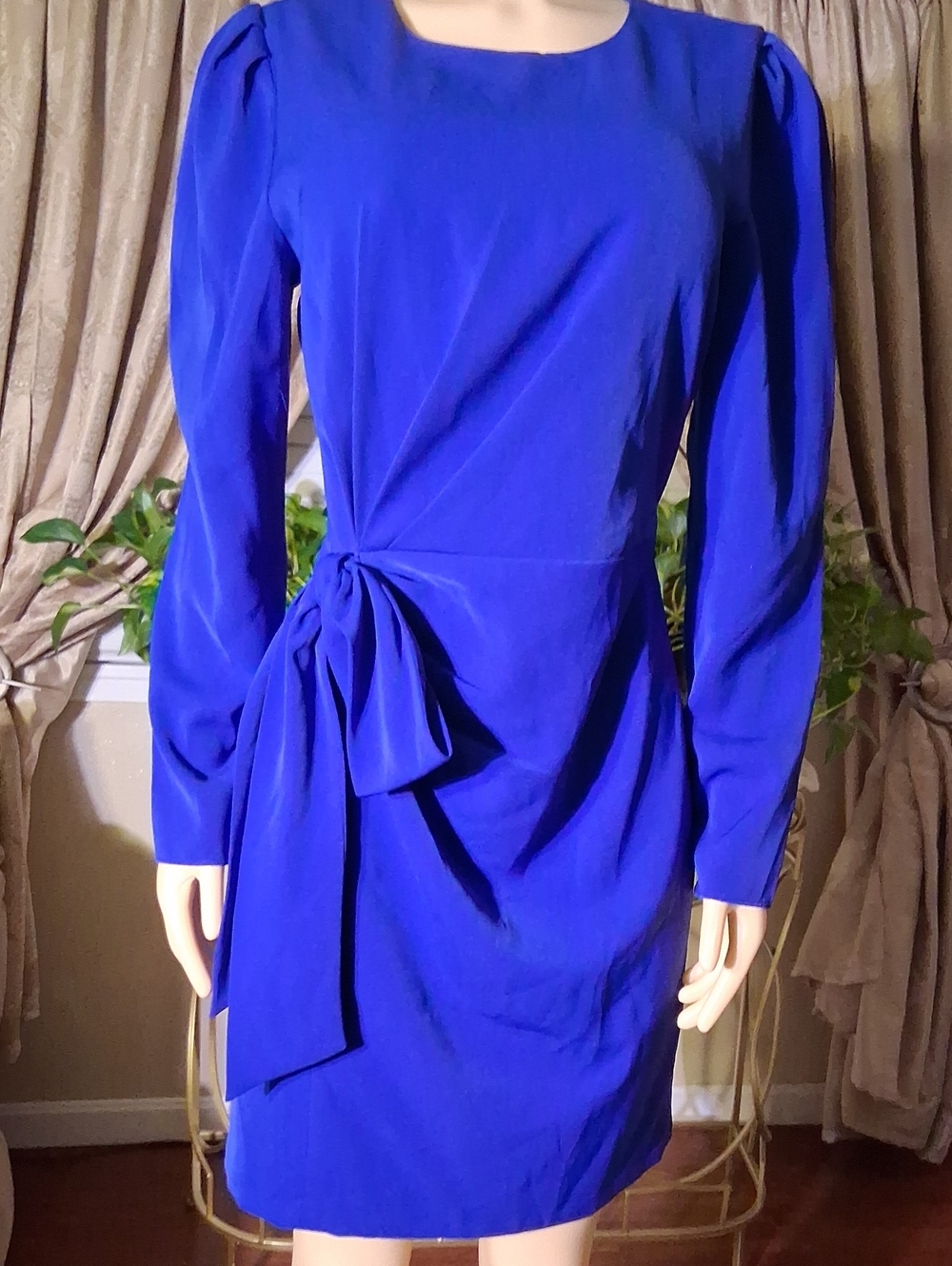Elegant Long-Sleeve Royal Blue Tie-Waist Dress